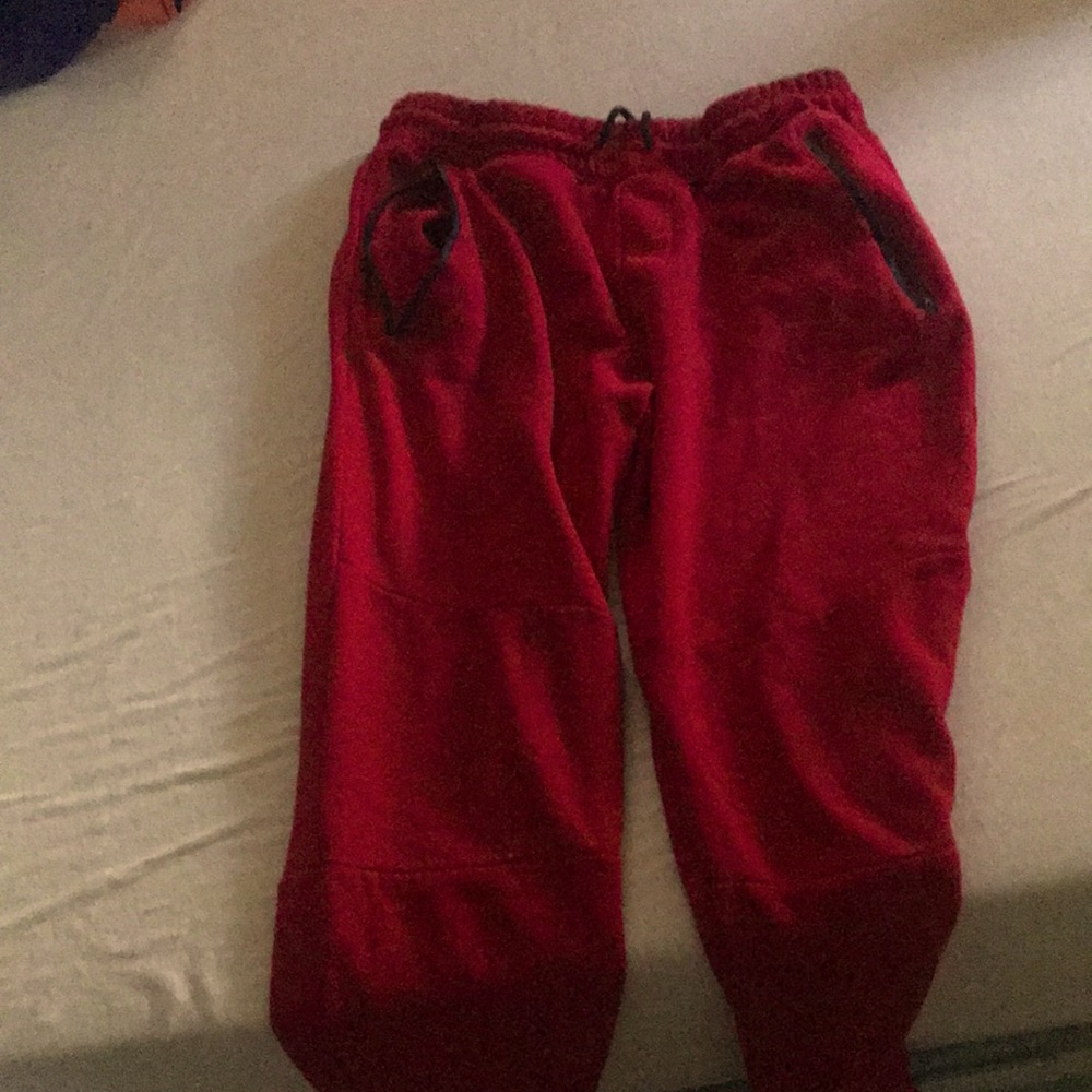 Red sweatpants/joggers
